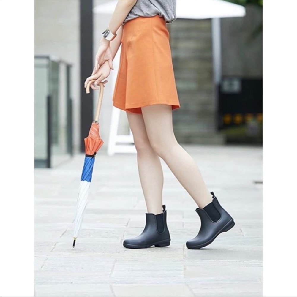 Crocs Freesail Chelsea short boots